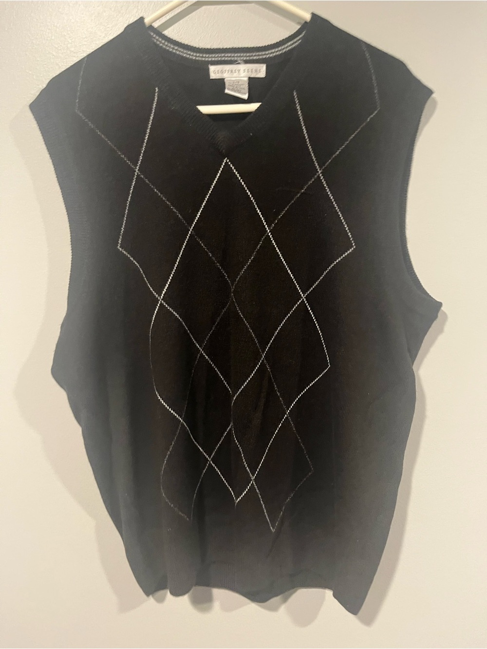 Geoffrey Beene Black Argyle Knit Vest with White and Grey Stitching